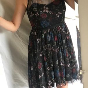 Beautiful Disney Snow White Themed Dress NWT